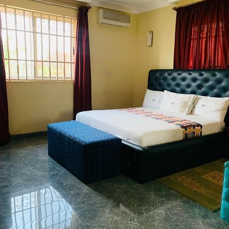 Dc Ambassadors Hotel Dawhwenya Extérieur photo